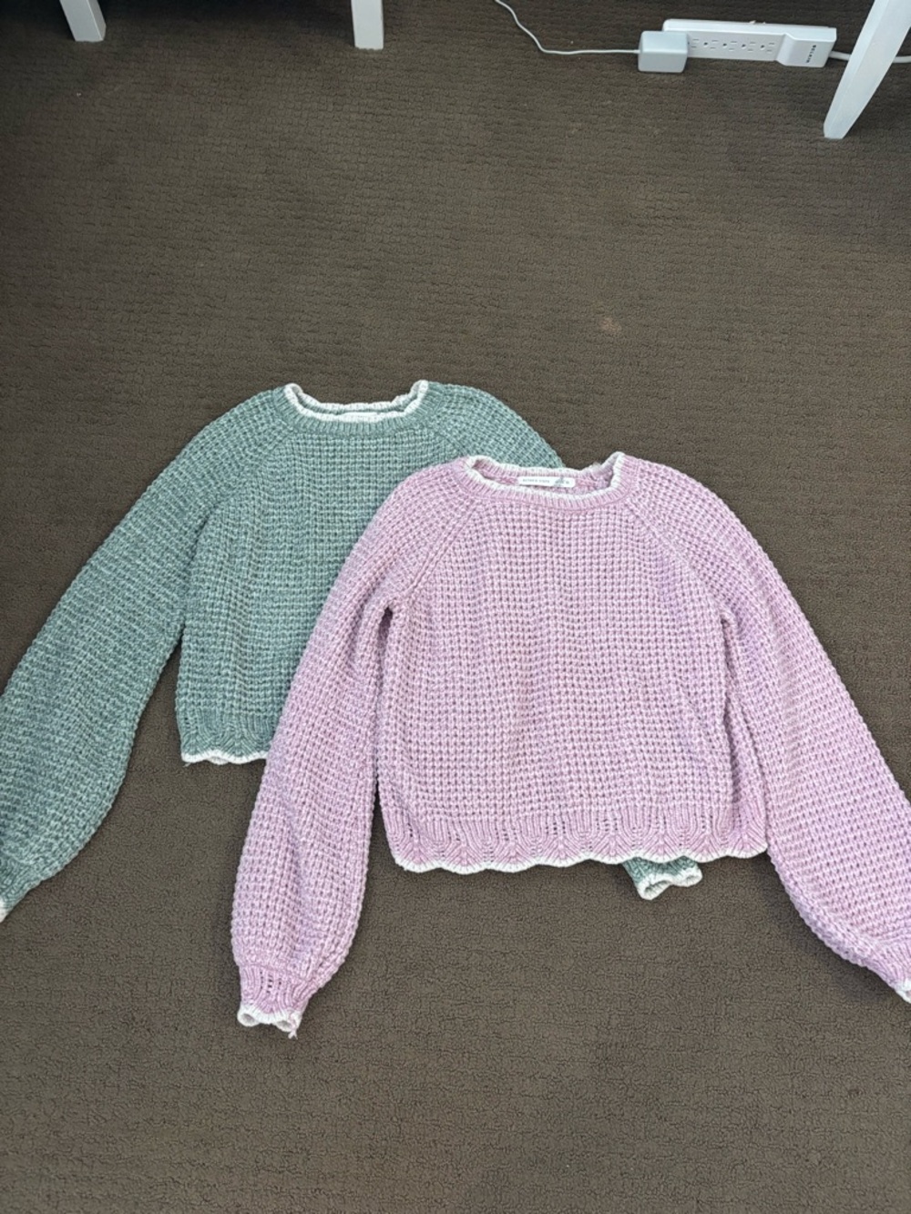 Cropped Crewneck Sweater with Scalloped Hem